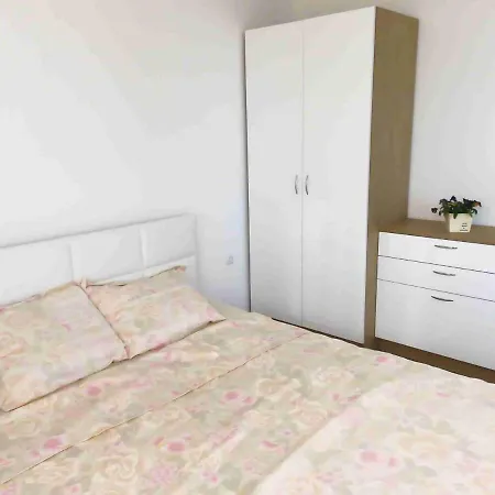 アパート Modern Studio With Sea View Close To The Beach ブルガス